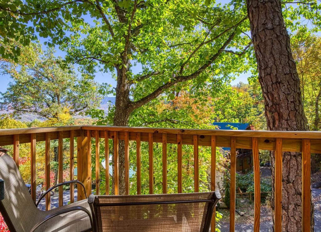 Four Bears Den, Hot Tub, 1089 Of Free Attraction Tickets For Each Paid Day, Dollywood And More Gatlinburg Exterior foto
